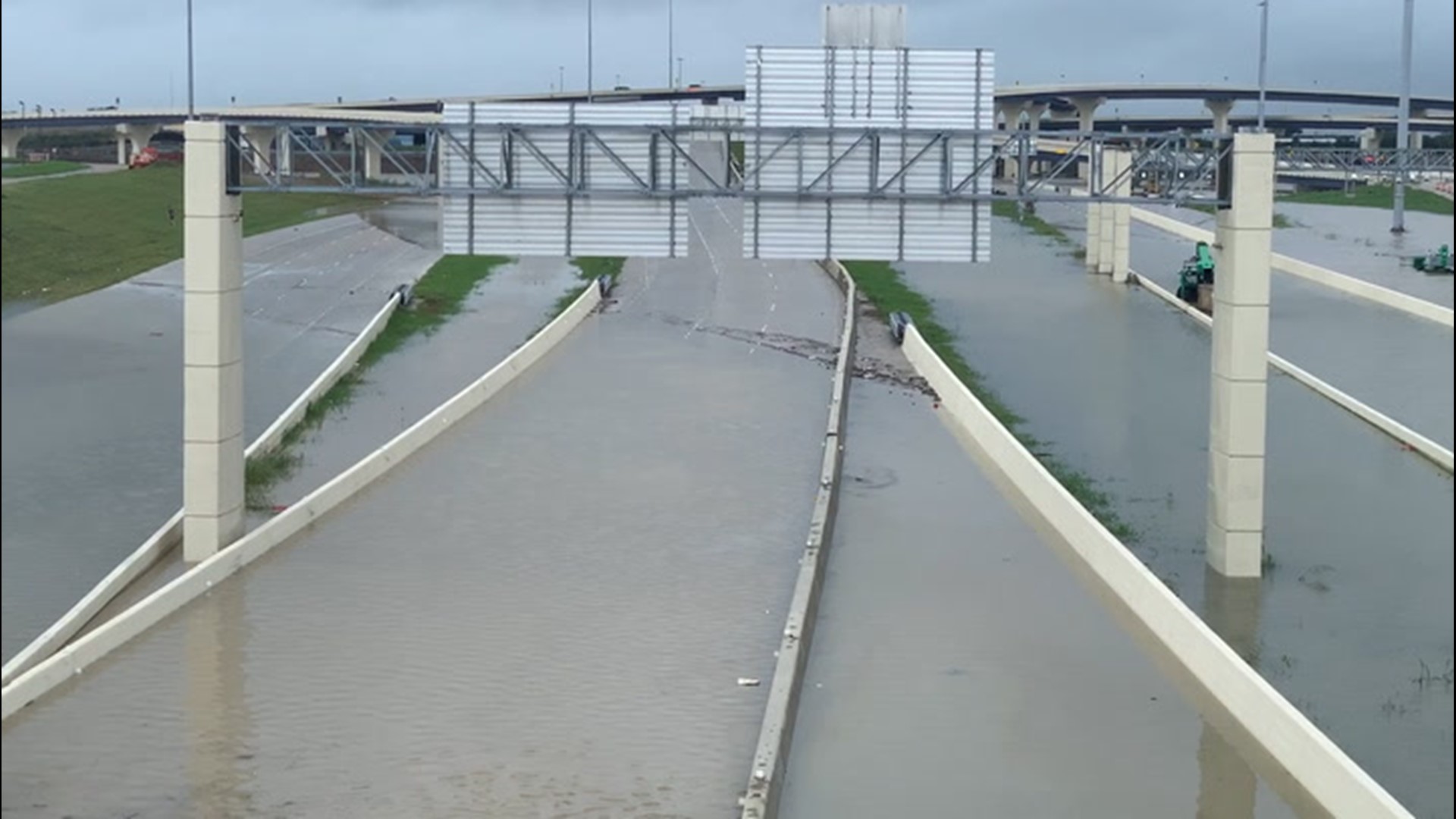 This video from Bill Wadell shows all the lanes of Interstate 610 completely underwater in Houston, Texas, due to Tropical Storm Beta's flooding on Sept. 22.