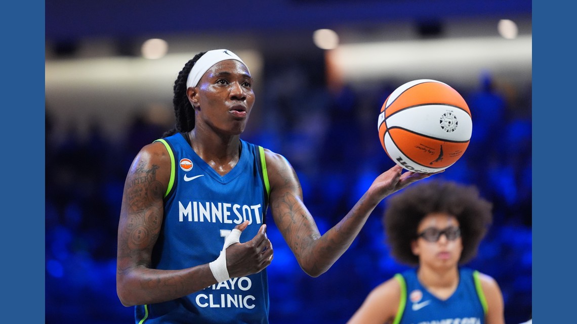Natasha Howard and Courtney Williams lead Lynx to 90-86 win over Wings