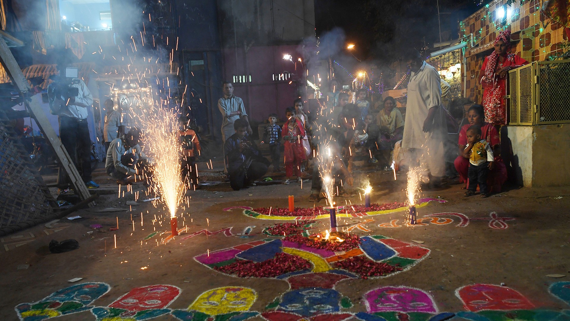 What is Diwali, the festival of lights, and how is it celebrated