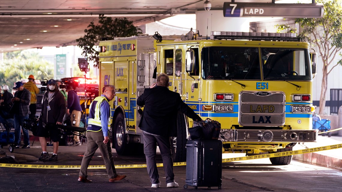 Apparent LAX gas leak sickens 4, terminal evacuated
