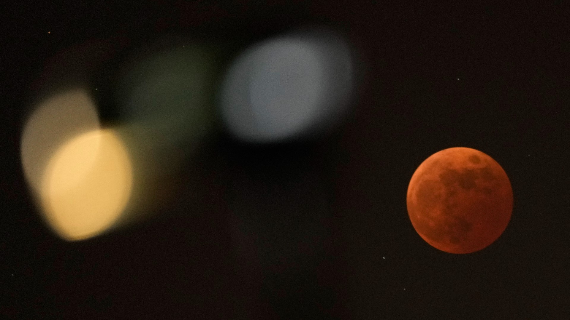 Lunar eclipse 2024 When to see the penumbral lunar eclipse