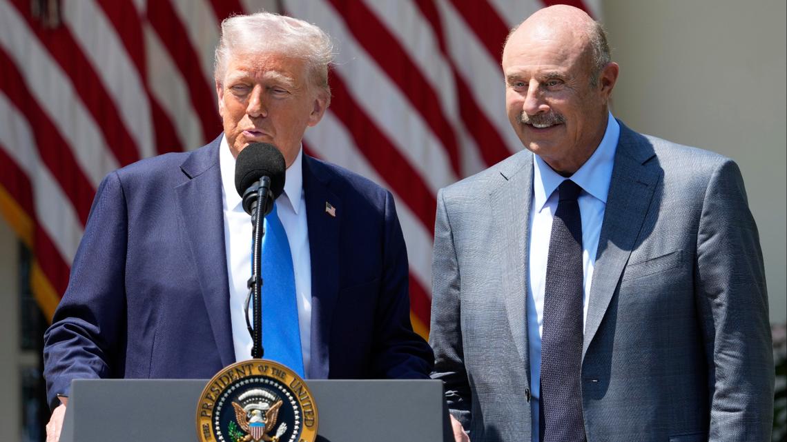Trump creates a religious liberty commission on the National Day of Prayer