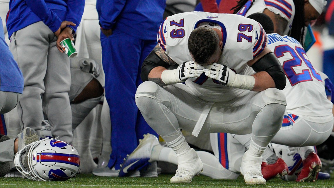 Buffalo Bills safety Damar Hamlin collapses on field, gets CPR