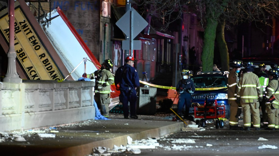 Tornadoes in Arkansas, Illinois, Indiana: 18 dead, dozens injured