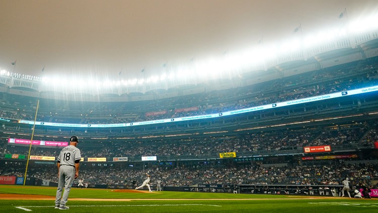 New York Yankees Play White Sox Under Cloud Of Hazardous Smoke - Videos  from The Weather Channel