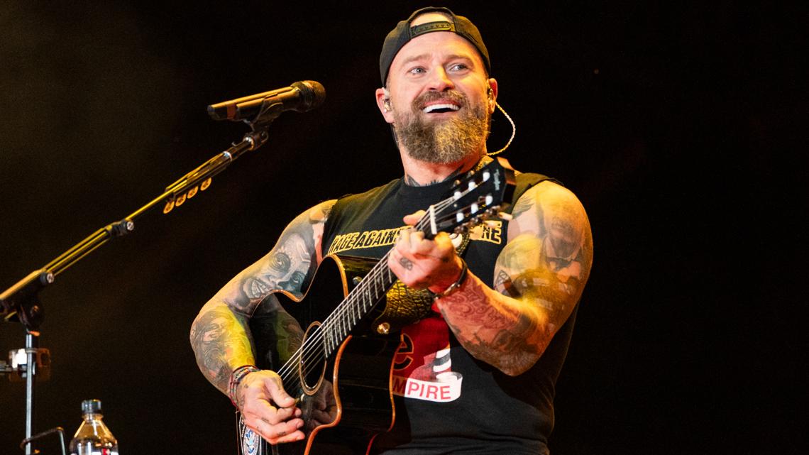 Zac Brown engaged to Kendra Scott months after making red carpet debut