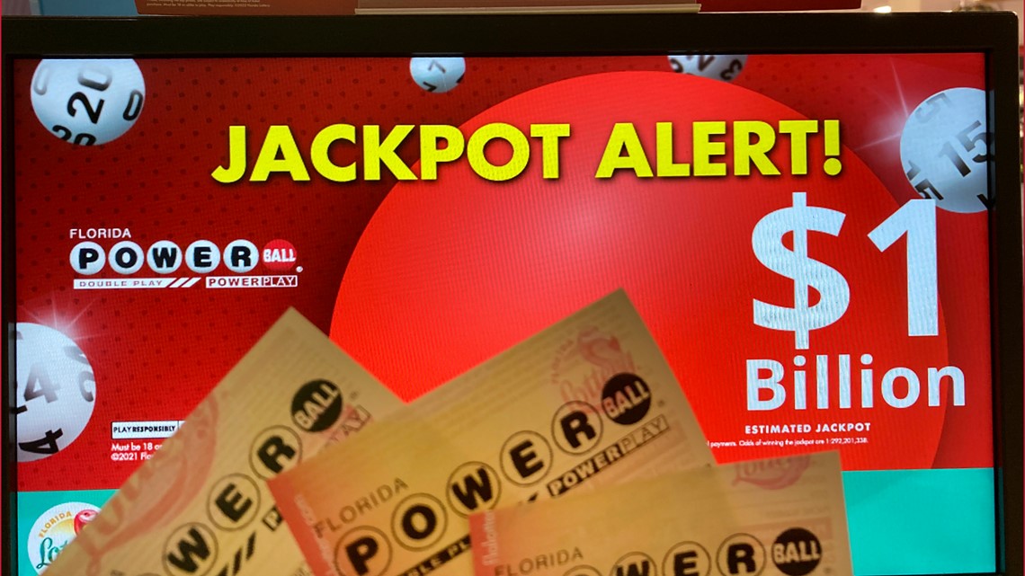 What time is the Powerball drawing tonight? 1B prize Monday