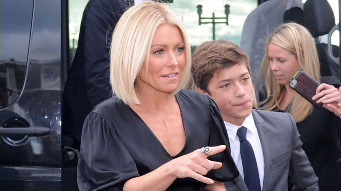 Kelly Ripa Says Son Joaquin Has Lots Of College Options After Struggle With Dyslexia And 7272