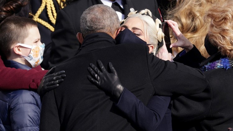 Lady Gaga Hugs Barack Obama See The Most Uplifting Moments From Inauguration Day Wfaa Com