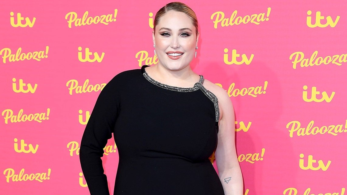 David Hasselhoff's Daughter Hayley Becomes First Plus-Size Model to ...