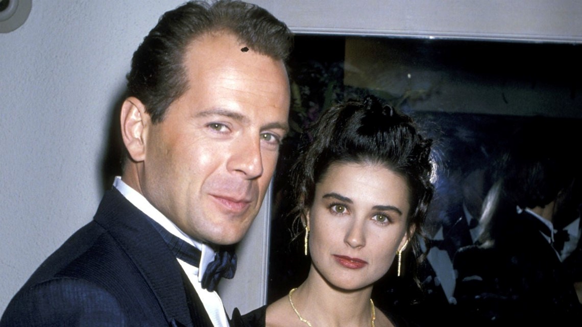 Demi Moore Posts Bruce Willis Wedding Throwback Pic Spends Mother S Day With Ex And Entire Family Wfaa Com