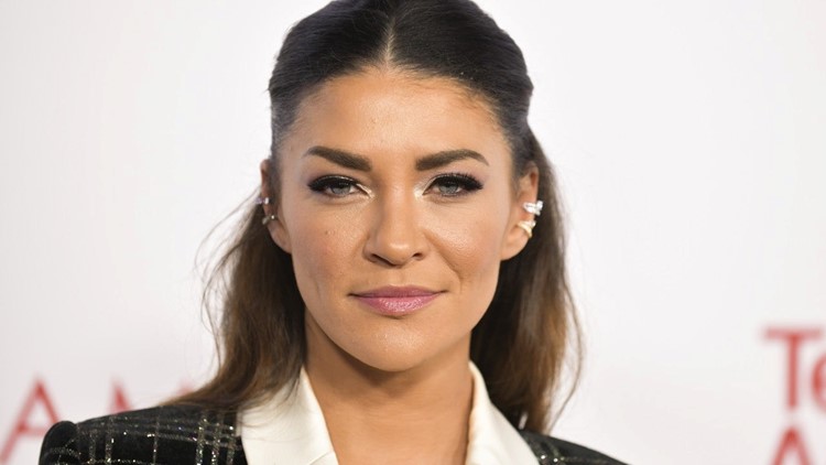 Gossip Girl Star Jessica Szohr Announces Pregnancy