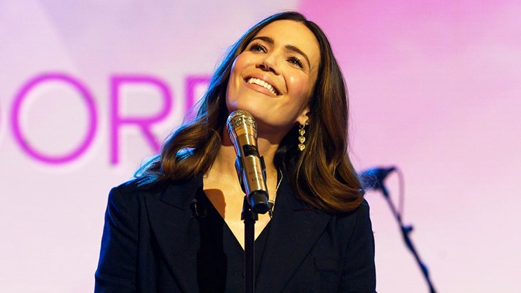 Mandy Moore Cancels Remainder of Tour, Says Her Pregnancy Is 'Too Challenging to Proceed'