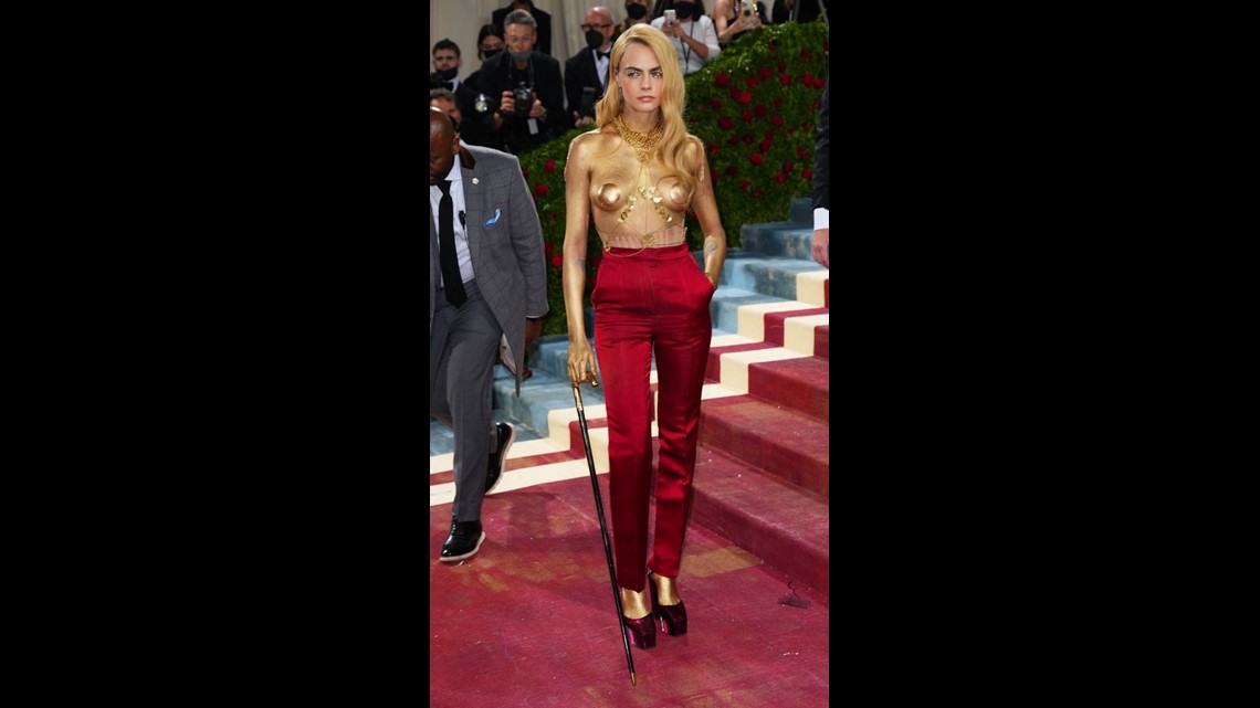 Cara Delevingne Strips Down to Gold Body Paint at Met Gala: 'I'm