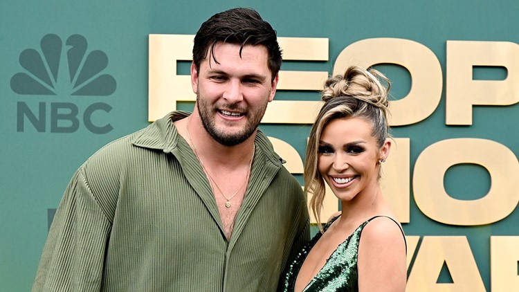 Scheana Shay Tells Tearful Brock Davies They Won't Be Together Forever in 'Vanderpump Rules' Midseason Trailer | wfaa.com Scheana Shay Tells Tearful Brock Davies They Won't Be Together Forever in 'Vanderpump Rules' Midseason Trailer | wfaa.com