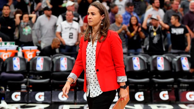 It's official: WNBA's Las Vegas Aces hire Spurs' Becky Hammon as head coach