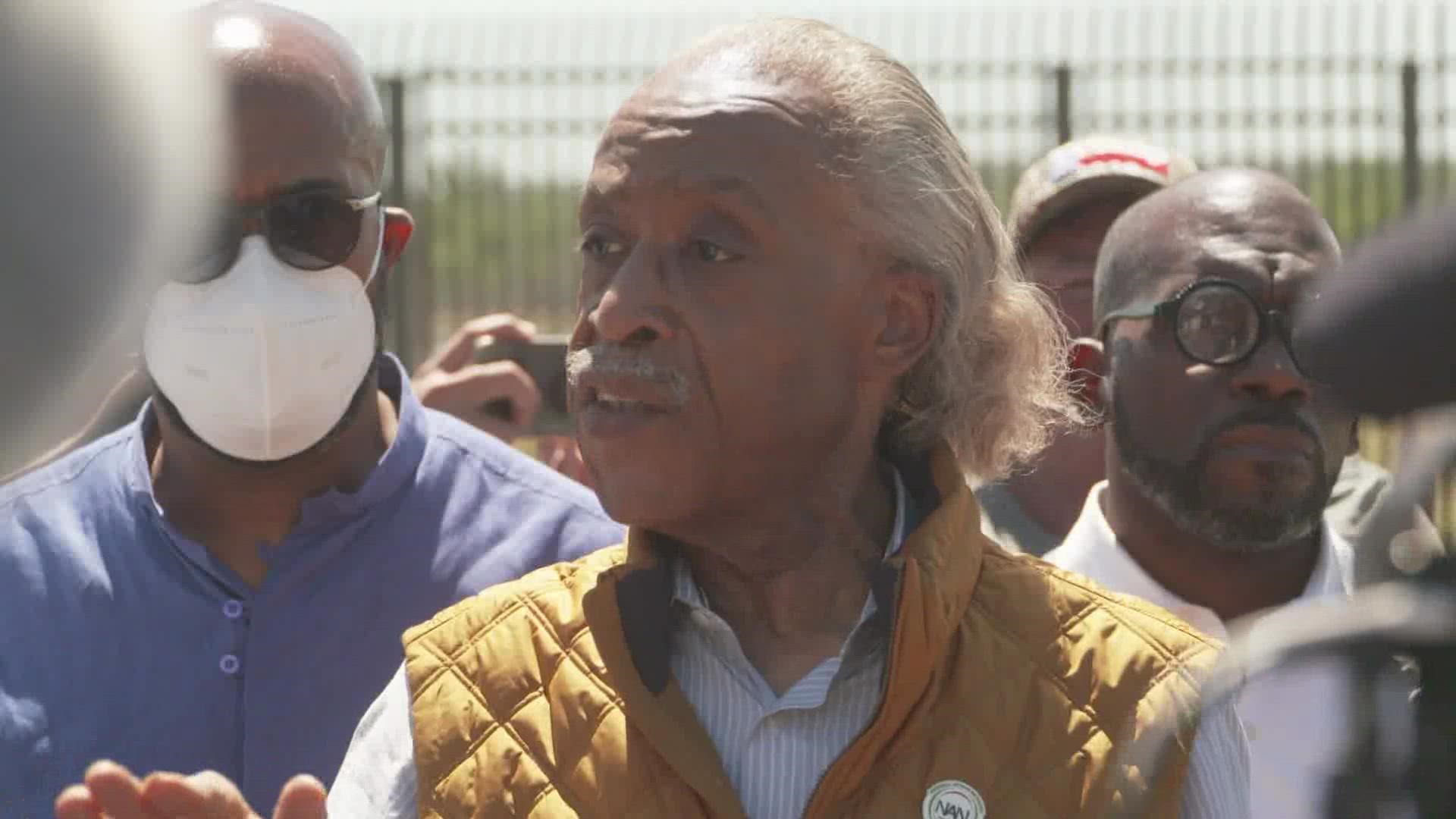 Sharpton toured the border bridge area Thursday and gave a short press conference outside the International Bridge.