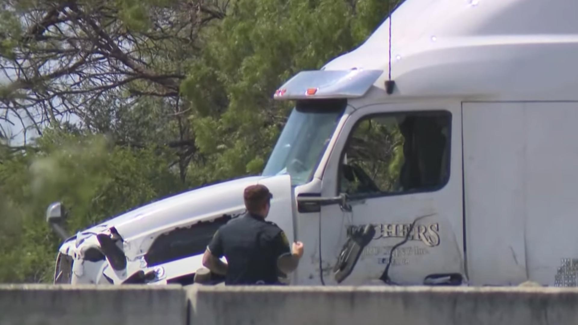 4 dead, several hurt after stolen car crashes into bus on Texas highway ...