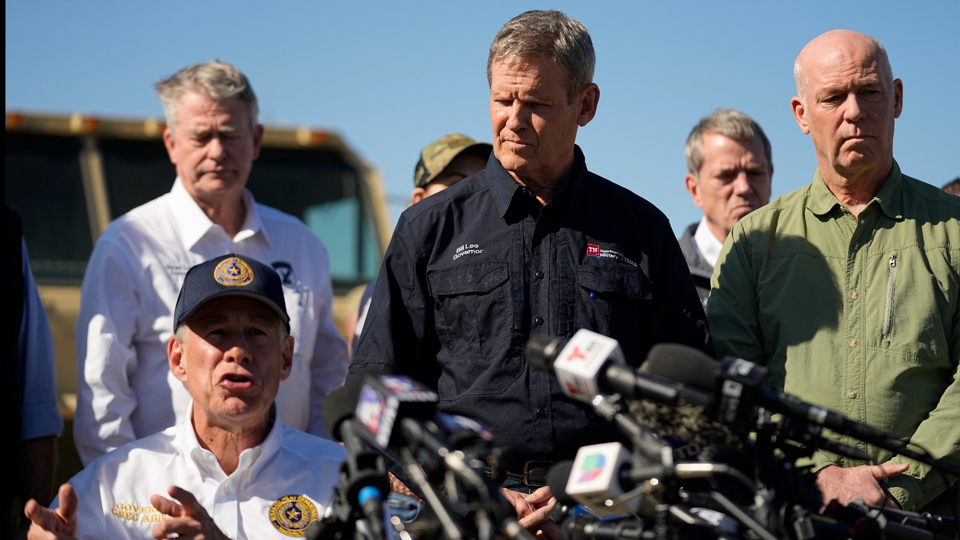On border security, Gov. Abbott says states have the right to defend ...