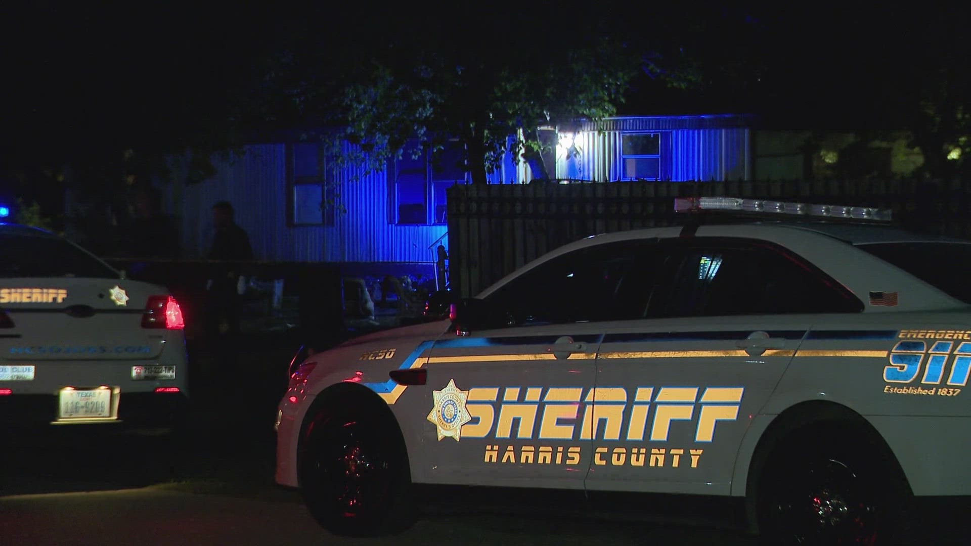Houston, Texas news: 2 people found dead inside home | wfaa.com