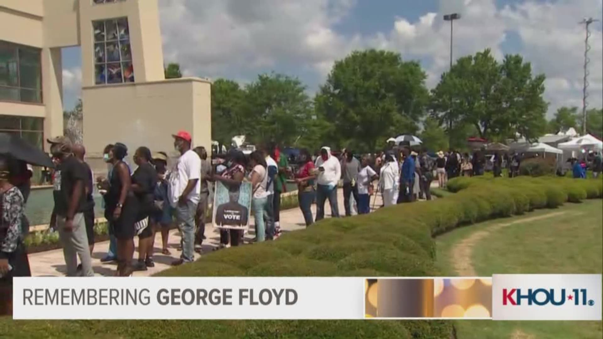 Visitors battled a dangerous heat wave to pay their respects to George Floyd.