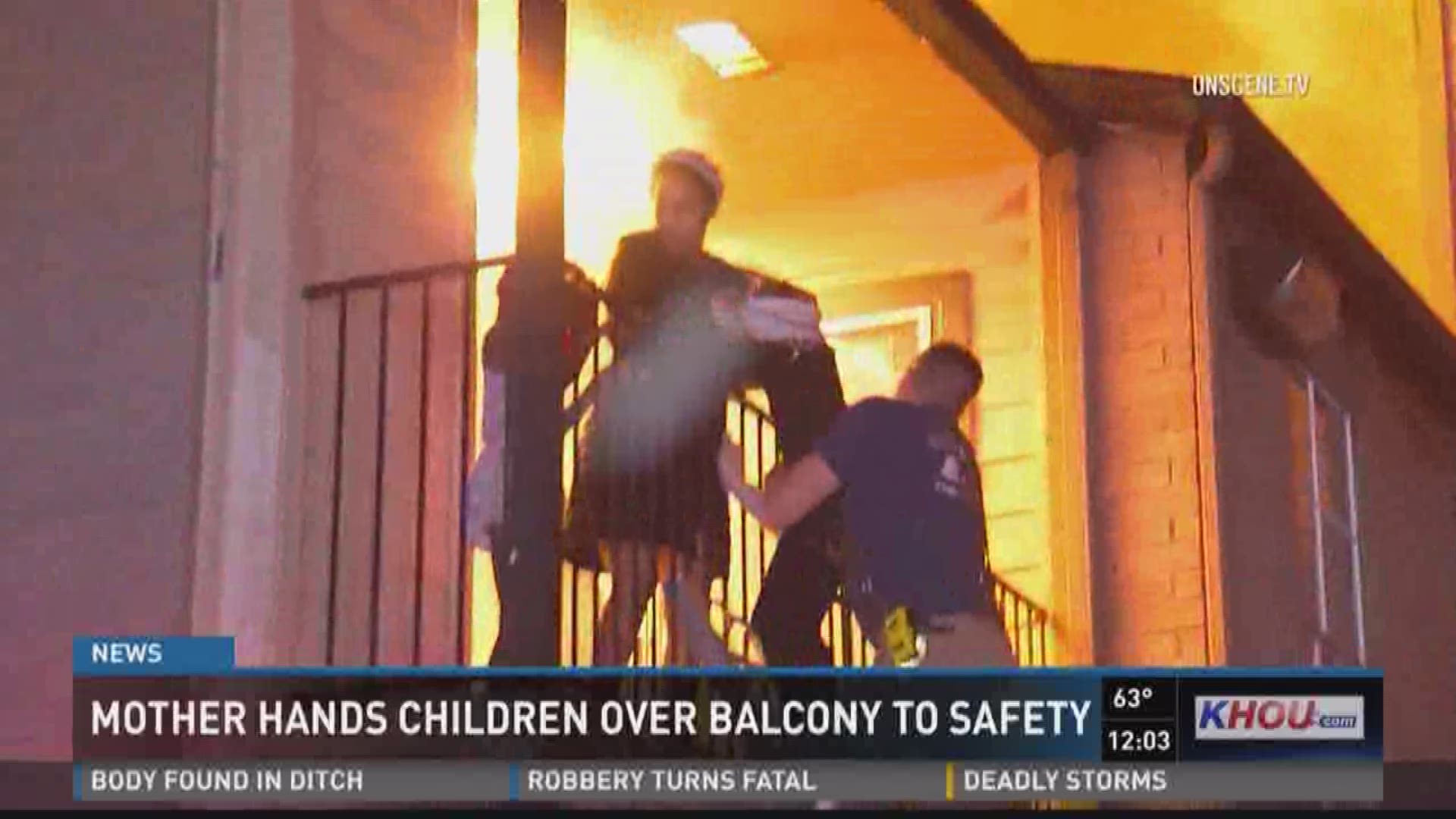 DRAMATIC VIDEO: Mother, 3 children rescued from massive apartment fire ...