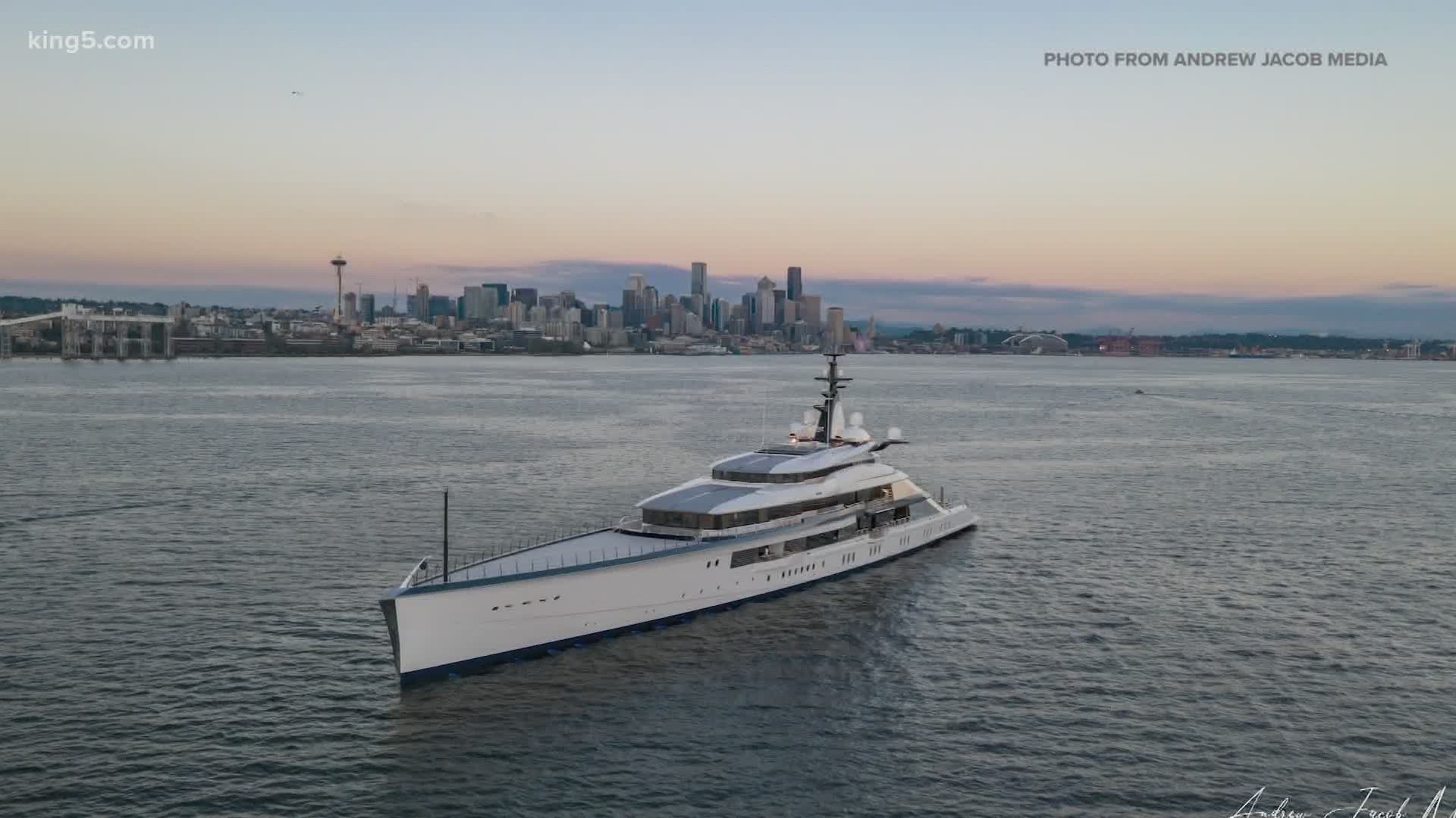 Dallas Cowboys owner Jerry Jones brought his mega yacht, which is the size of a football field, through Seattle this week and even dwarfed a passing ferry boat.