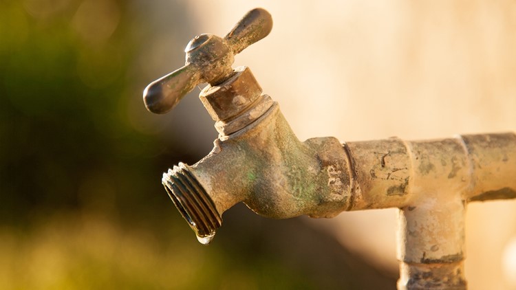 Denton water back on near apartments after main break | wfaa.com