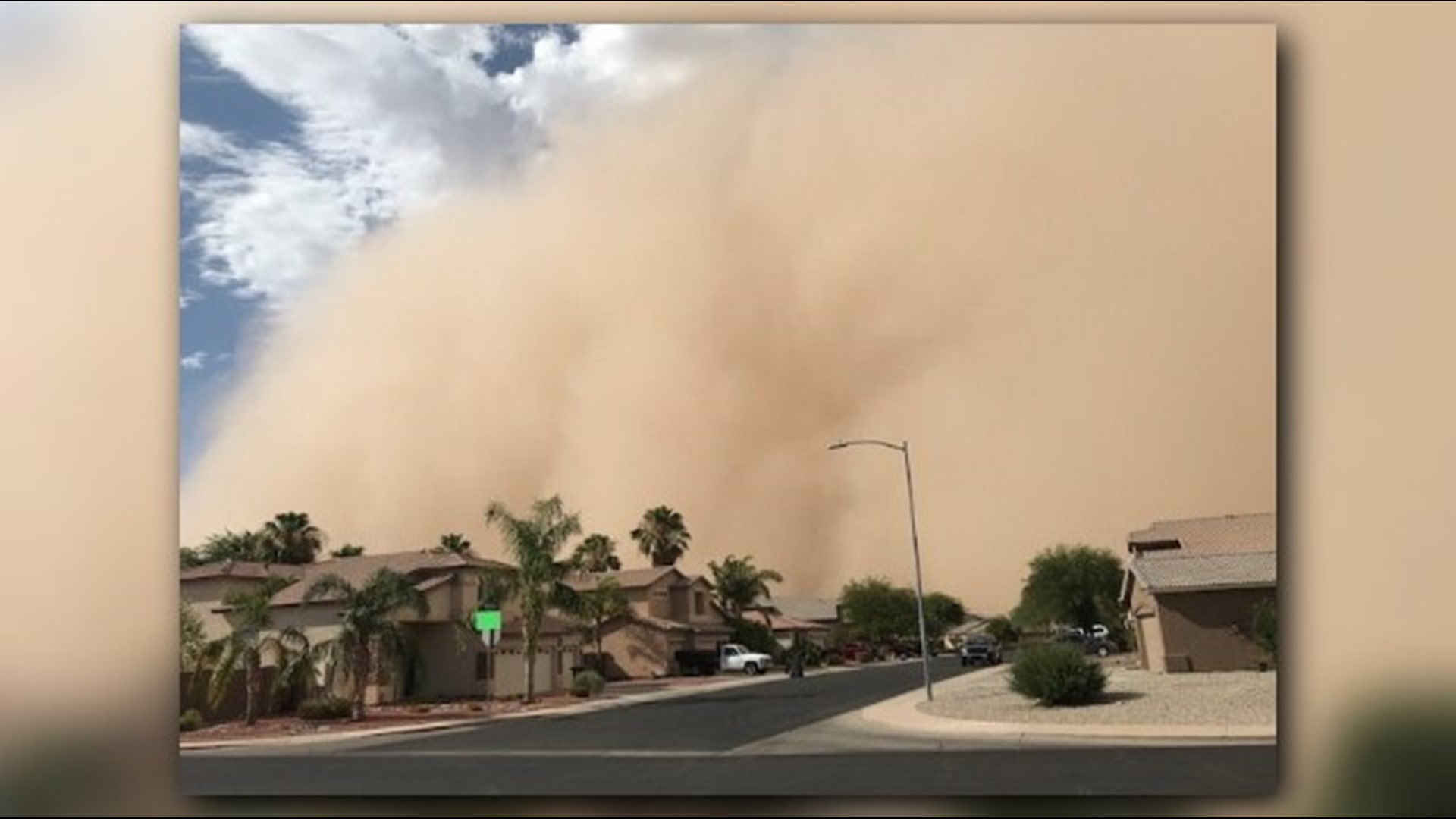 PHOTOS: Large wall of dust in Phoenix monsoon storm July 5, 2018 | wfaa.com