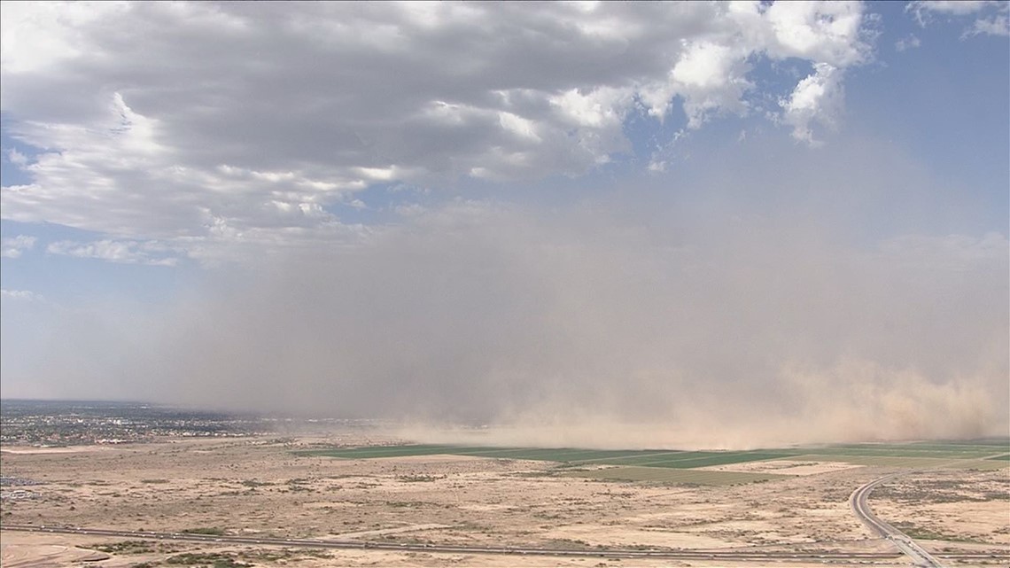 PHOTOS: Large wall of dust in Phoenix monsoon storm July 5, 2018 | wfaa.com