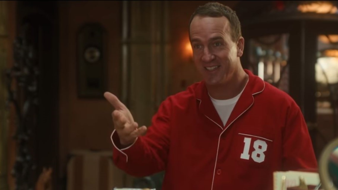 Peyton Manning Joins Tim Allen In The Santa Clauses New Trailer 