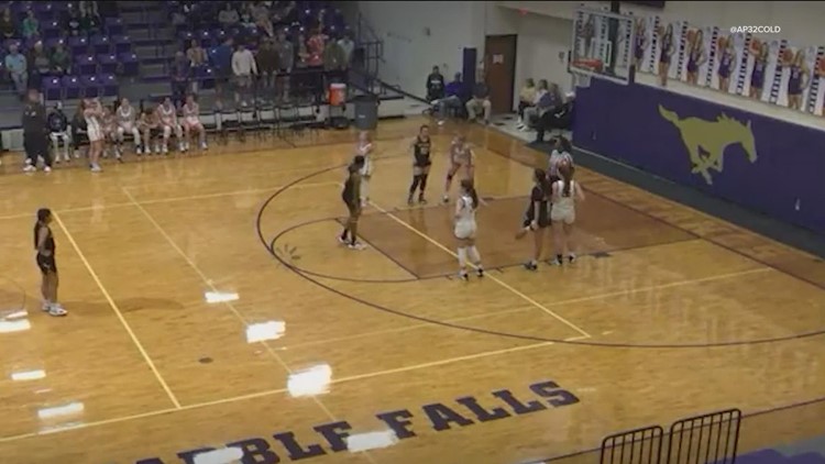 Central Texas school district investigating alleged racist incident at basketball tournament