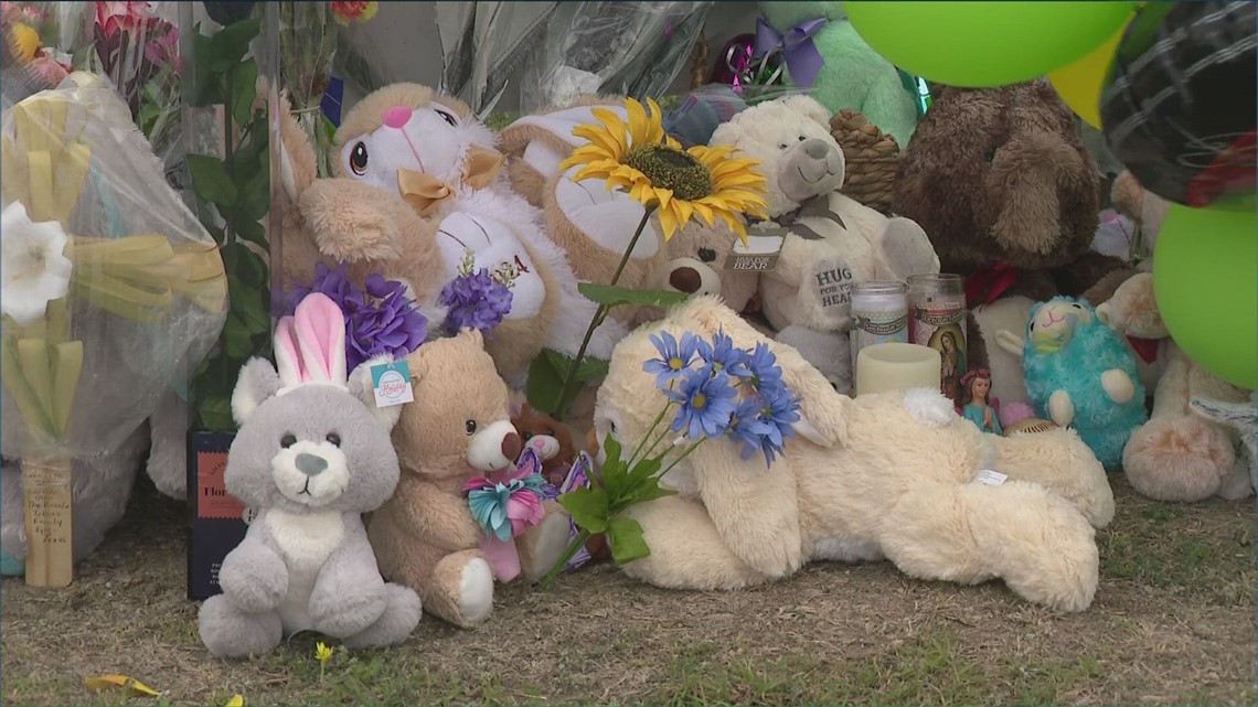 Victims of deadly Texas school bus crash identified | wfaa.com