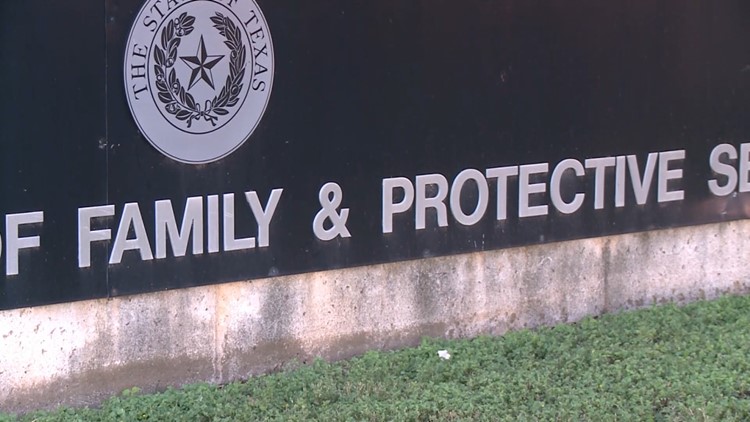 Caseworkers hampered by ’90s-era foster care software that the state hasn’t replaced
