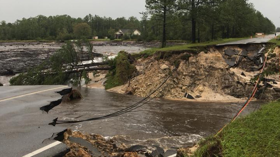 2 women drown as sheriff's van swept into SC flood waters | wfaa.com