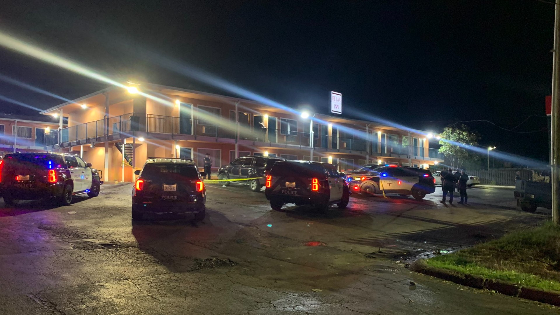 Man fatally shot at Fort Worth motel, police say | wfaa.com