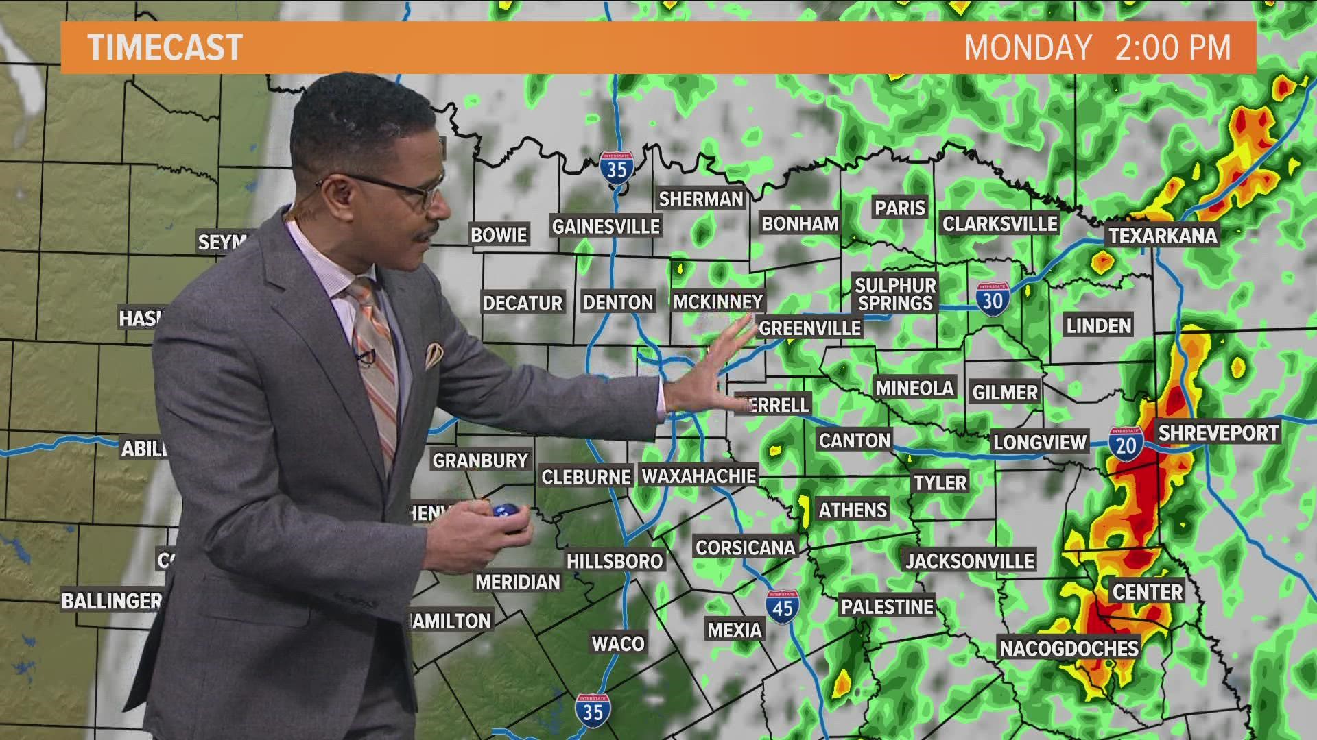 Greg Fields has the latest timing and chances for severe weather in North Texas on Monday.