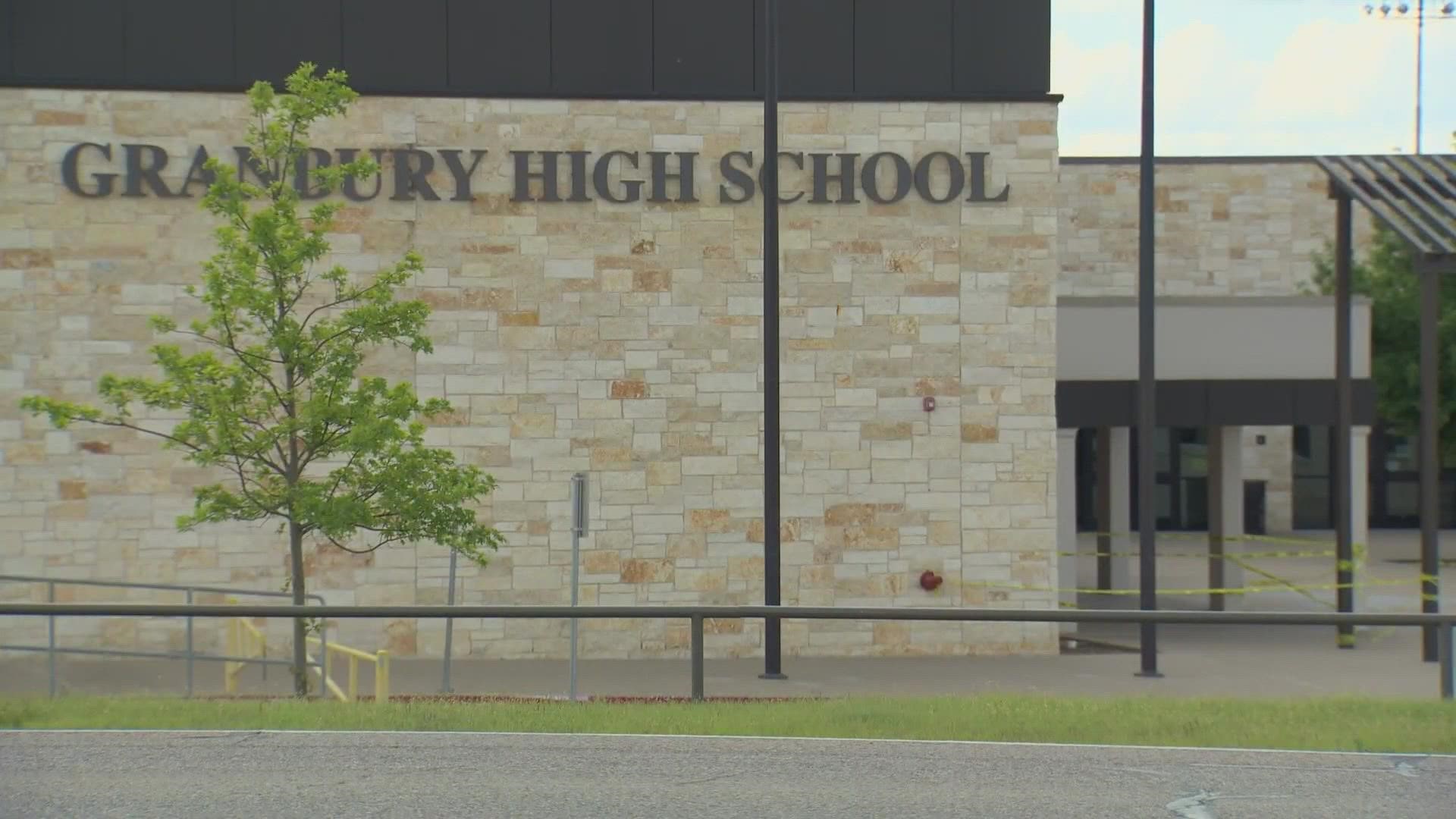 Granbury ISD Pulls 130 School Library Books For Review Wfaa