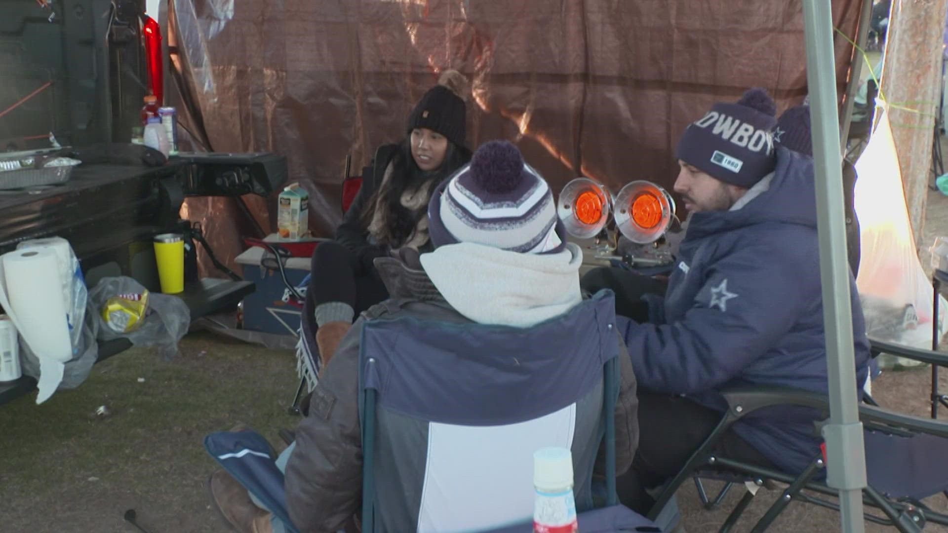 Dallas Cowboys fans faced a single-digit wind chill during Sunday morning tailgating.
