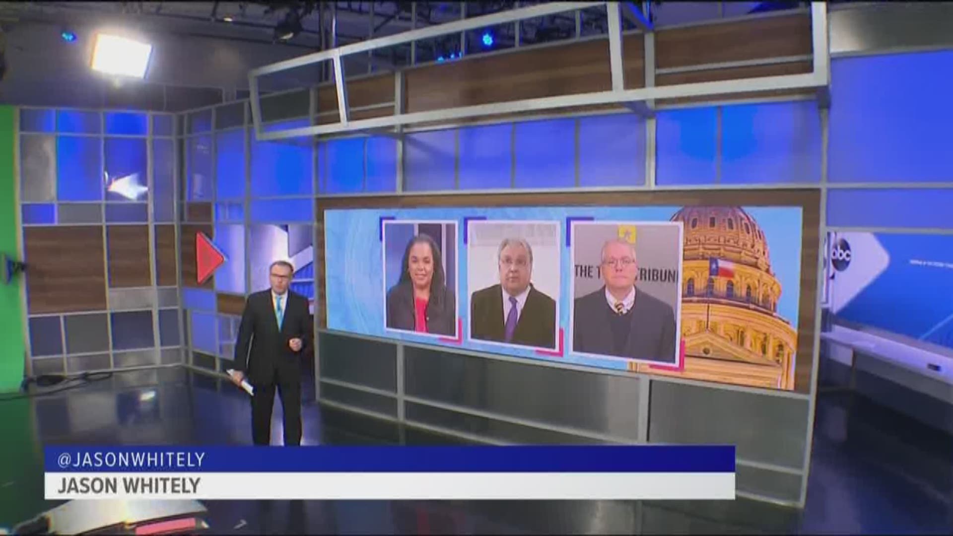 Reporters Roundtable puts the headlines in perspective each week. Ross Ramsey and Bud Kennedy returned along with Berna Dean Steptoe, WFAA's political producer. Ross, Bud, and Berna Dean discussed whether women were voting for Democrats or Democratic cand