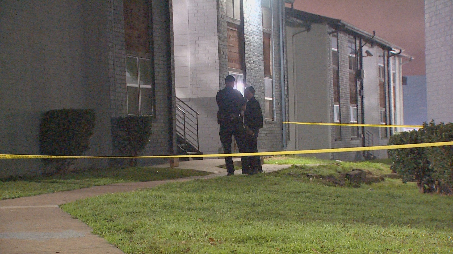 1 shot, killed at front door in east Oak Cliff, Dallas police say ...