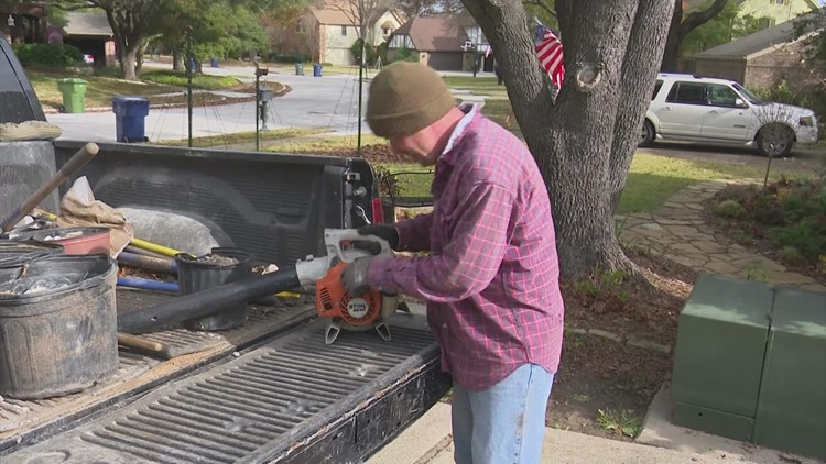 Dallas could ban gas-powered leaf blowers