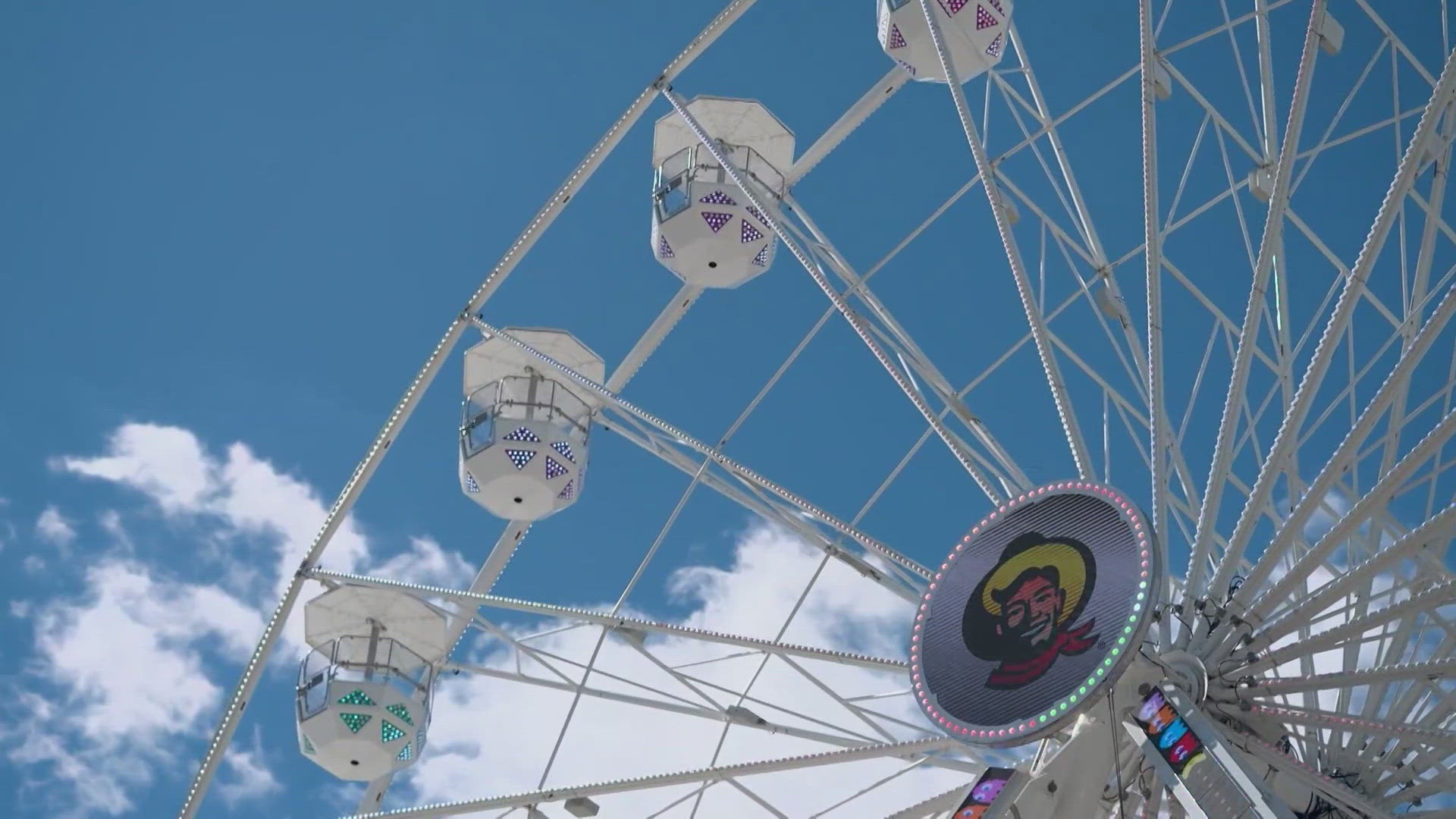 Only current or retired law enforcement officers can bring a gun to the fair.