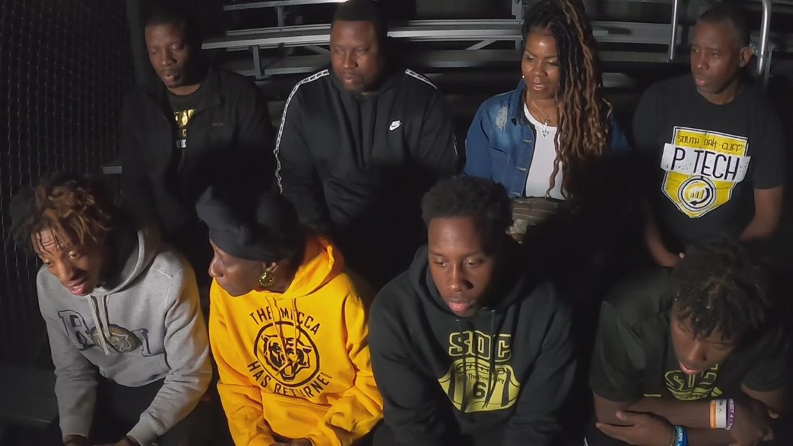 3 Starting South Oak Cliff Football Players Share A Grandfather | Wfaa.com