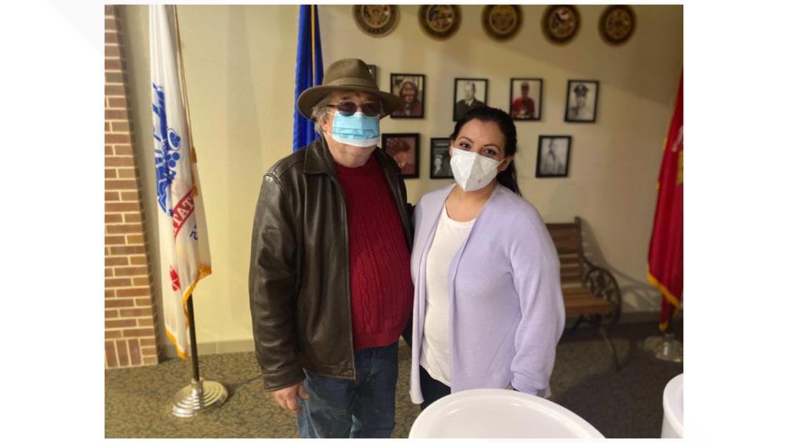 Cajun restaurant donates hot meals to Colleyville memory care facility