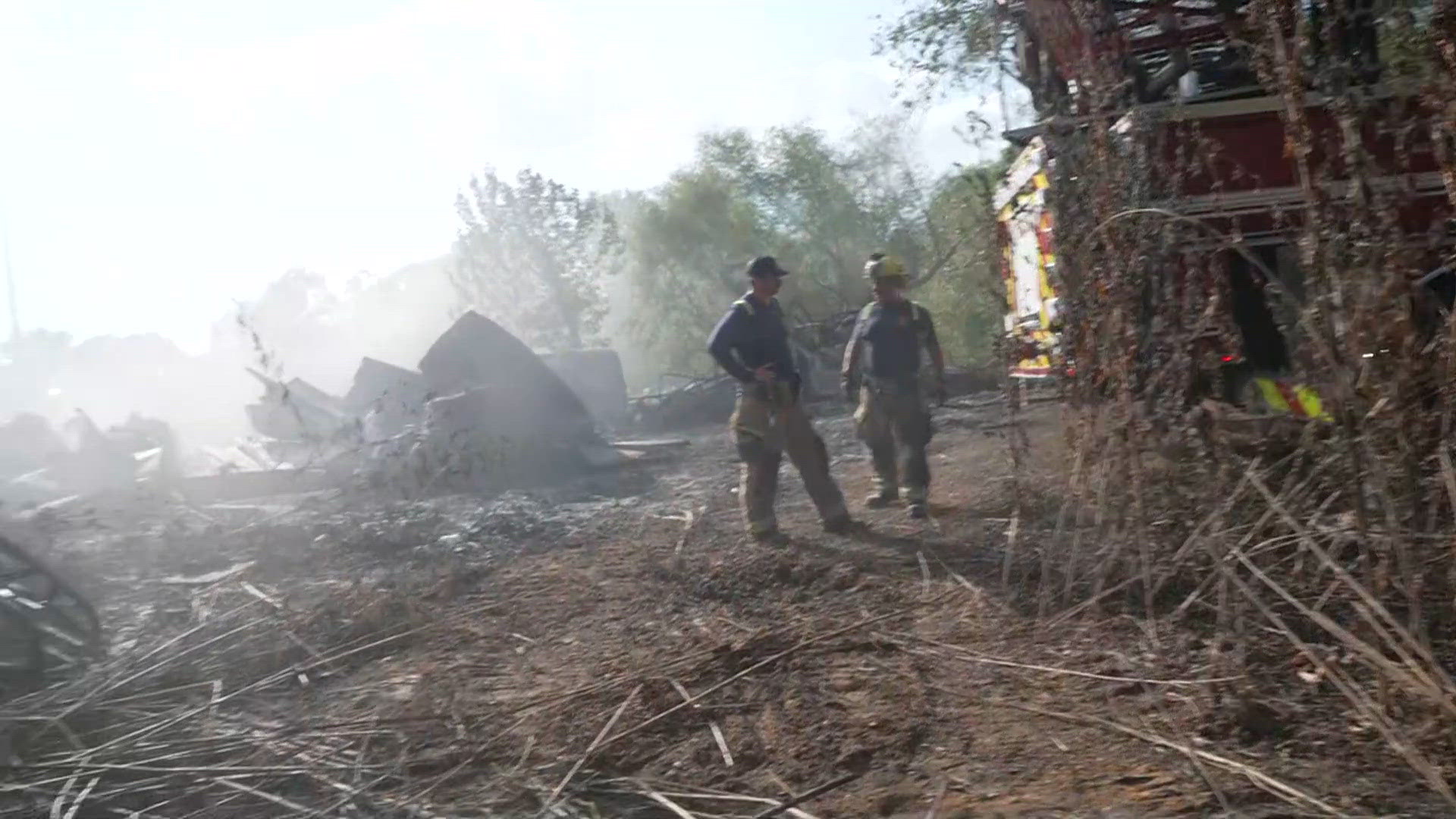 North Texas fire crews still working to fully extinguish overnight fire ...