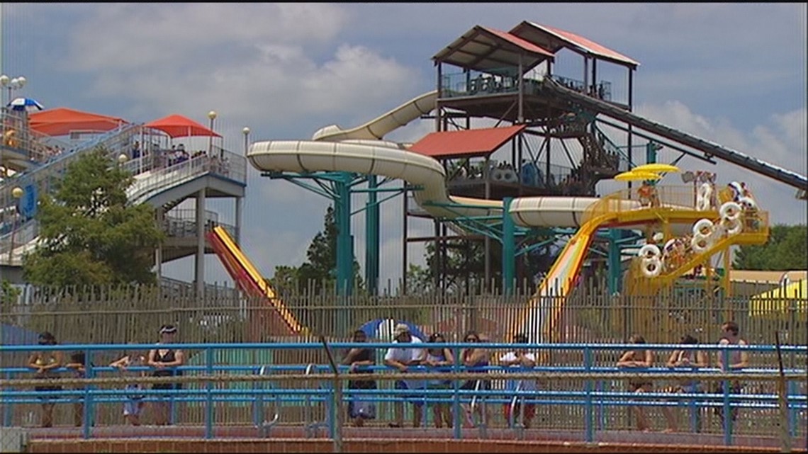 Hurricane Harbor in Arlington, TX hosting job fair - Vimarsana News