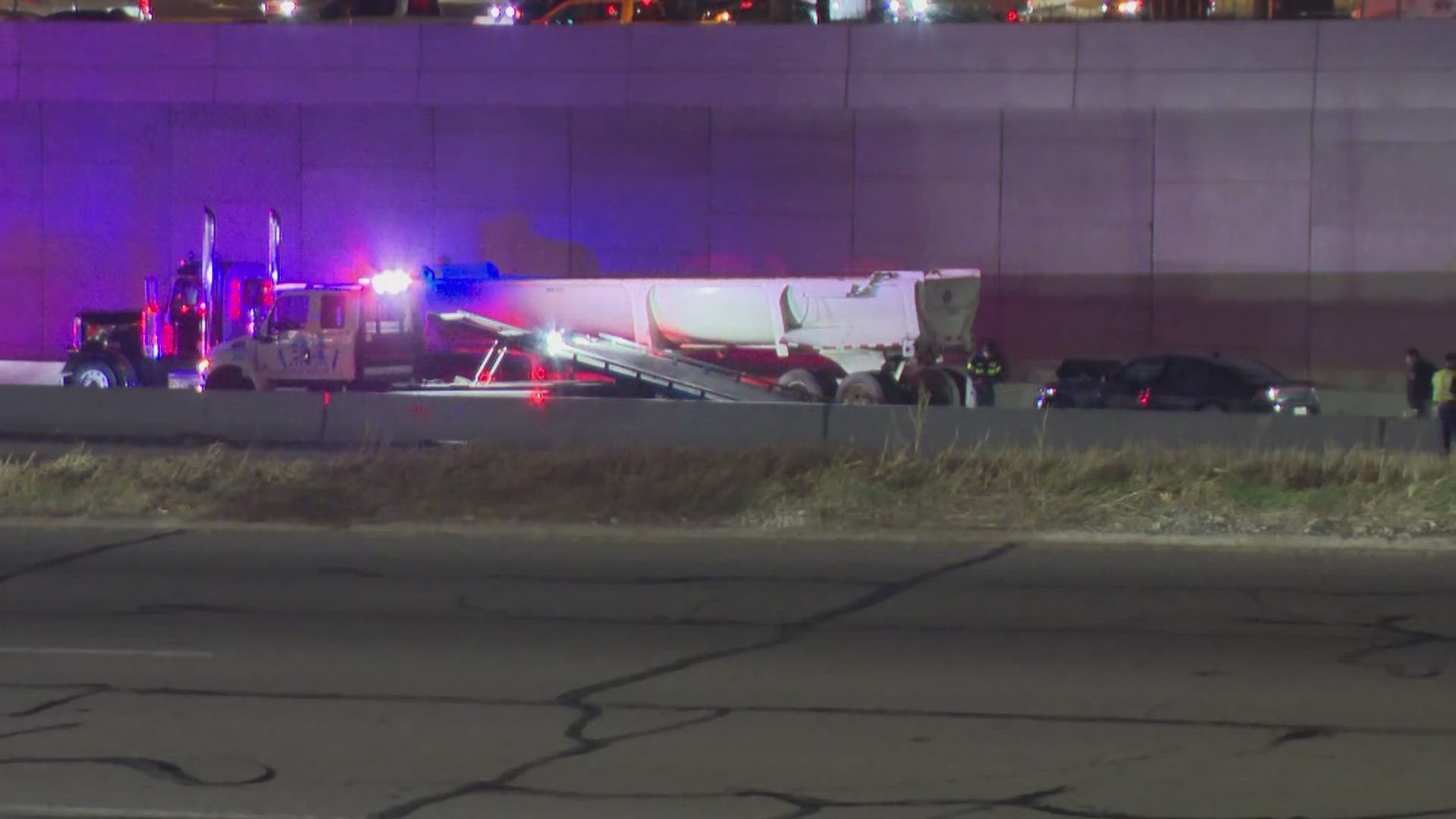 Traffic Alert: Multi-car crash closes all westbound lanes of I-30 ...