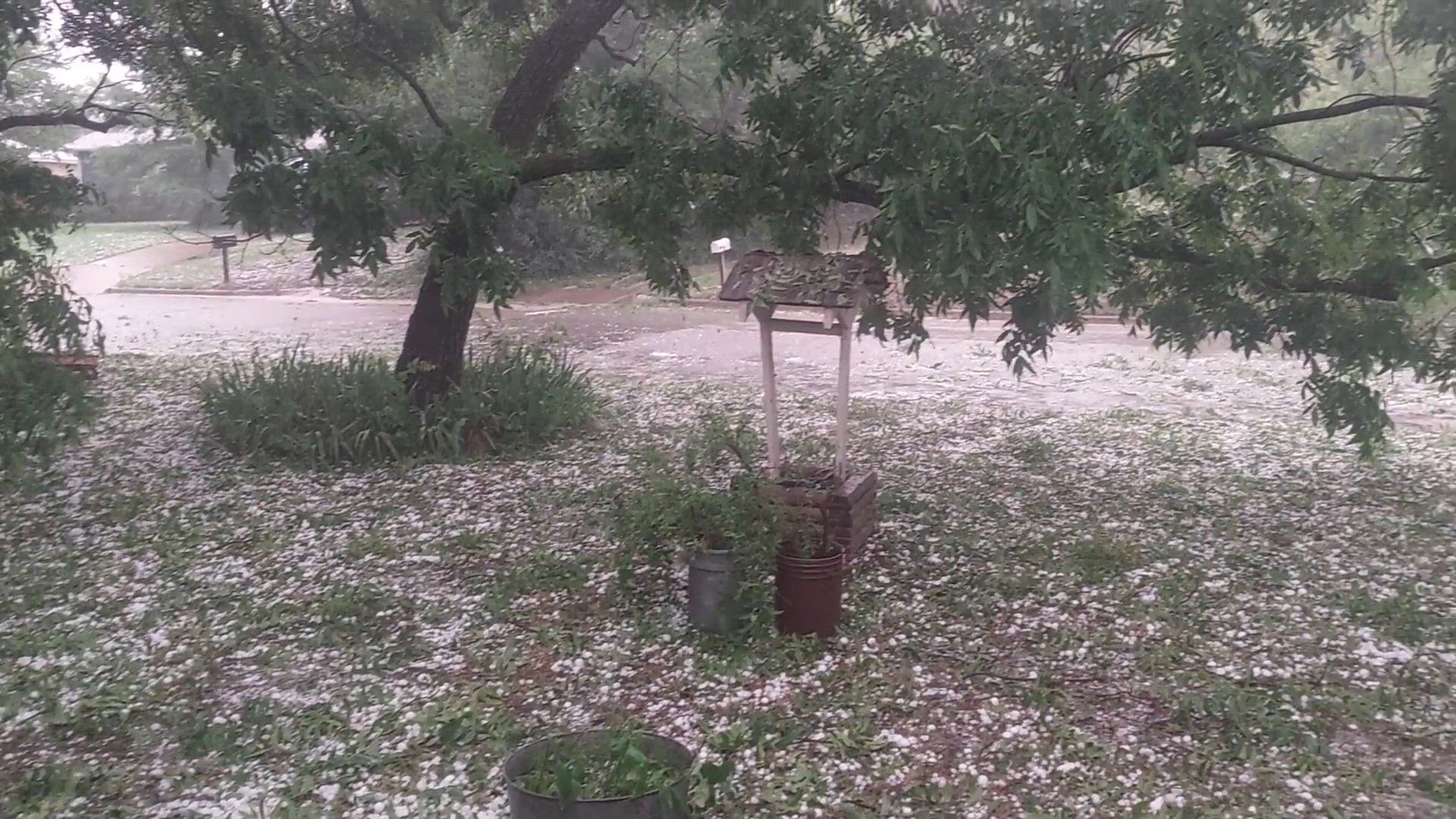 Two to three inch hail west side of Weatherford Texas | wfaa.com