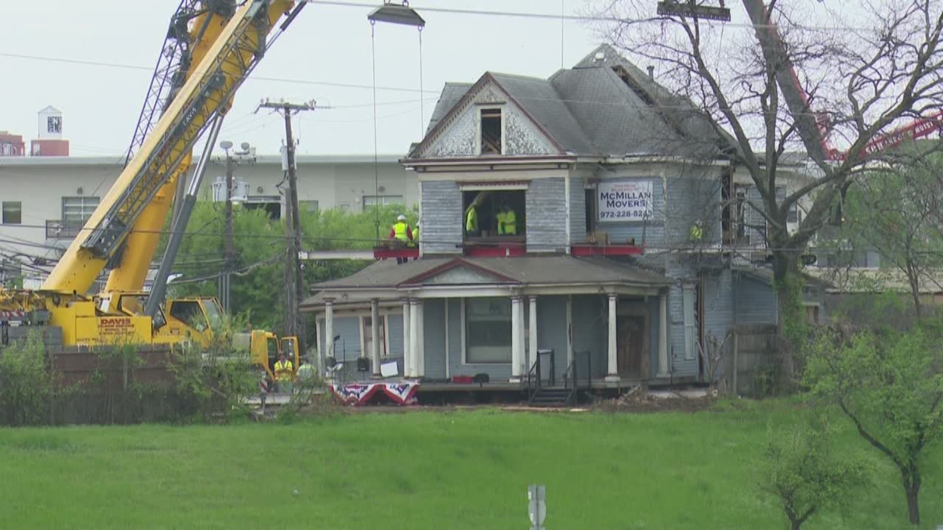 133-year-old house being moved